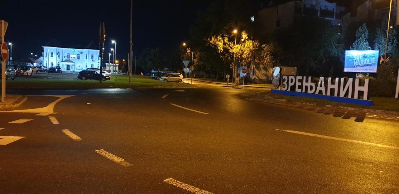 Apartmani Diksi Nagybecskerek Kültér fotó